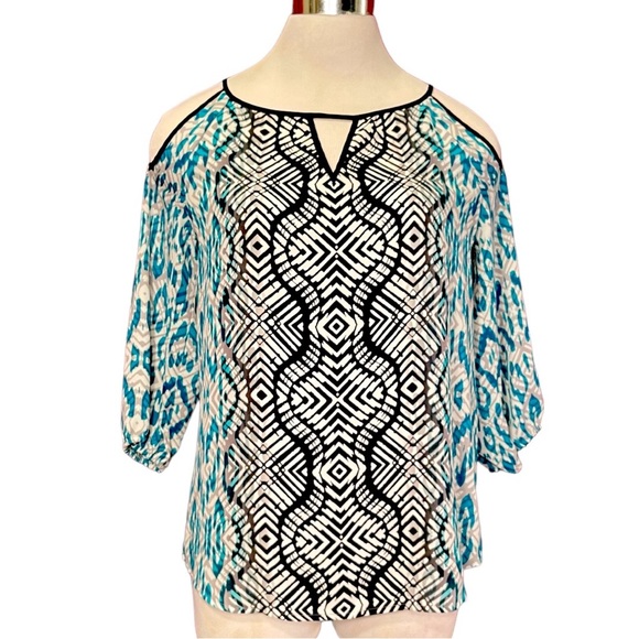 Cold Shoulder Abstract Print Top - Picture 1 of 11